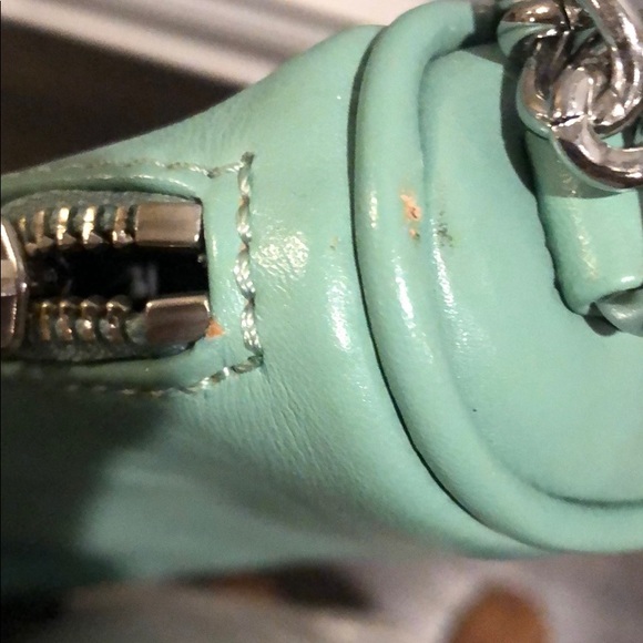 Rebecca Minkoff zipper bag. Great condition! - Picture 6 of 8